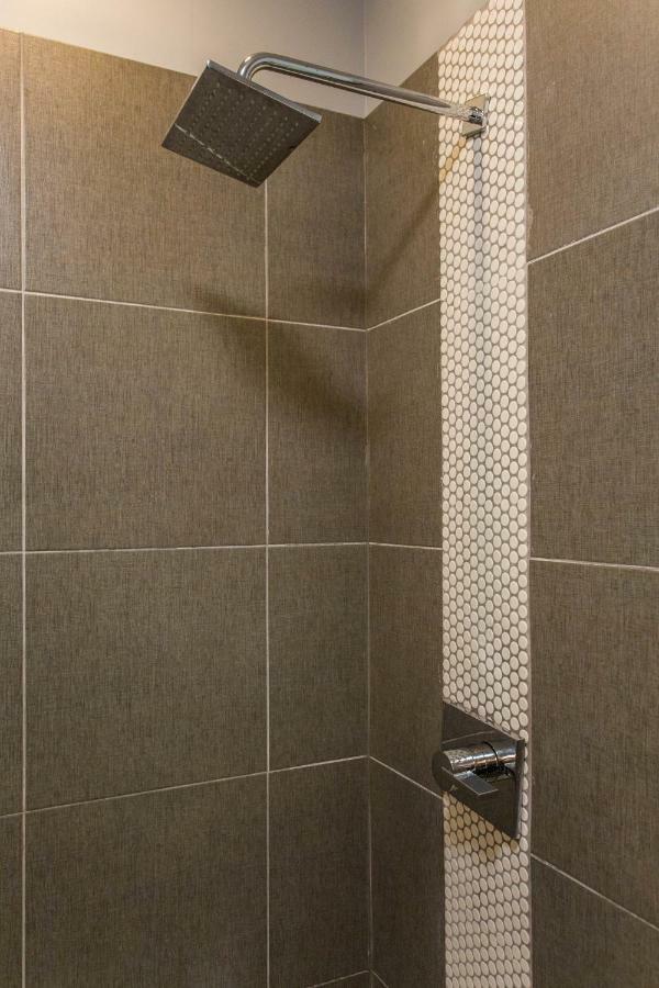 Mccormick Place Guest House Chicago Bagian luar foto