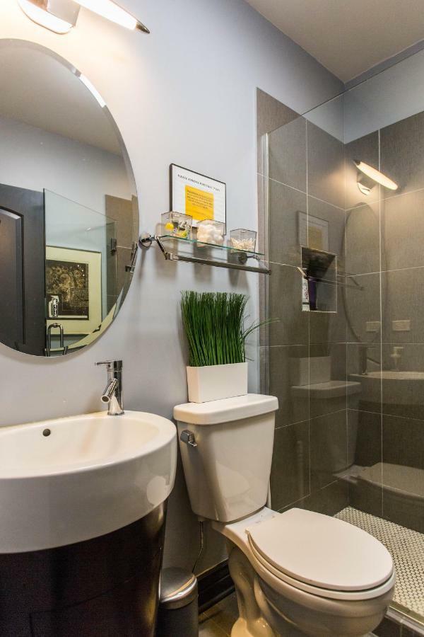 Mccormick Place Guest House Chicago Bagian luar foto